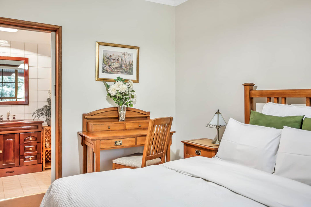 Mystery Accommodation - 1 Night for 2 People (Dandenong Ranges) - Mystery Adventures